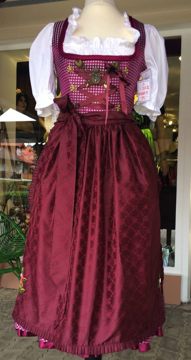 Dirndl Trentini, Josefine, bordeaux, Midi 70 cm, Gr. 32/34