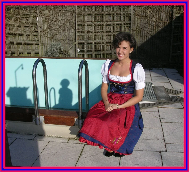 Dirndl Trentini, Josefine, blau rot, Midi 70 cm, Miederschnürung, Gr. 34