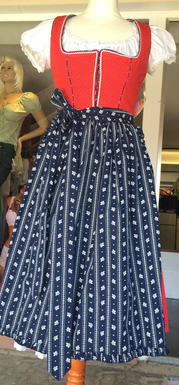 Dirndl Trentini, Palina, rot blau, Midi 70 cm, Waschdirndl