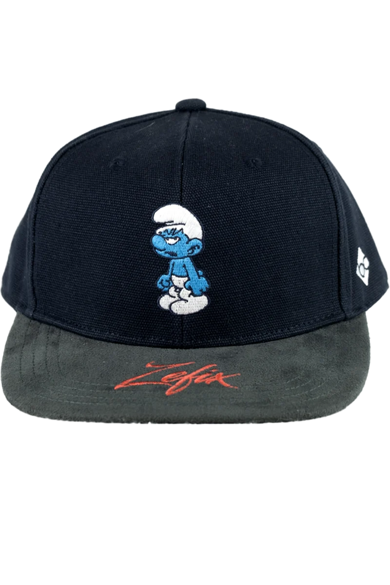 Unisex Snapback Cap 'Muffi Zefix' mit Schlumpfmotiv-Stickerei
