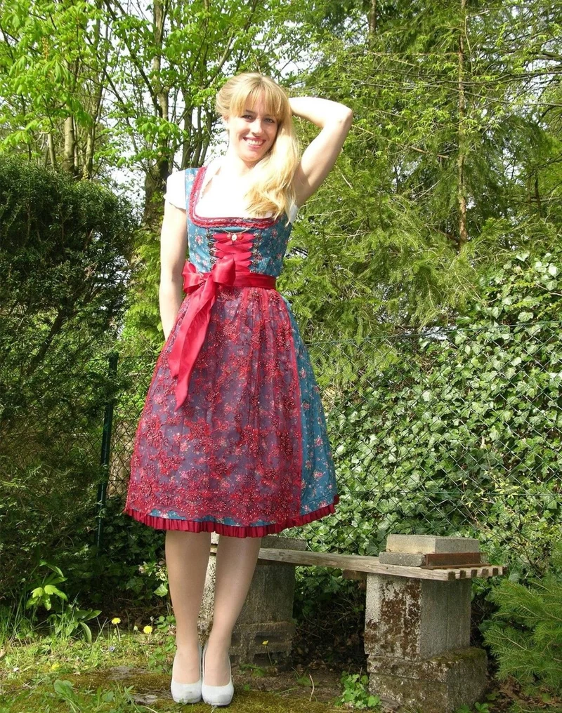 Dirndl Gwandlalm, Baumwolle, blau, rot, Spitze, Midi 60 cm