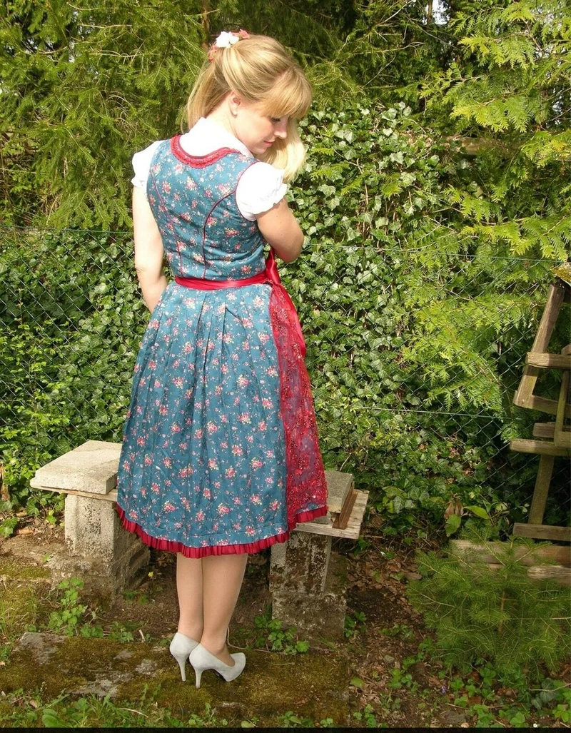 Dirndl Gwandlalm, Baumwolle, blau, rot, Spitze, Midi 60 cm