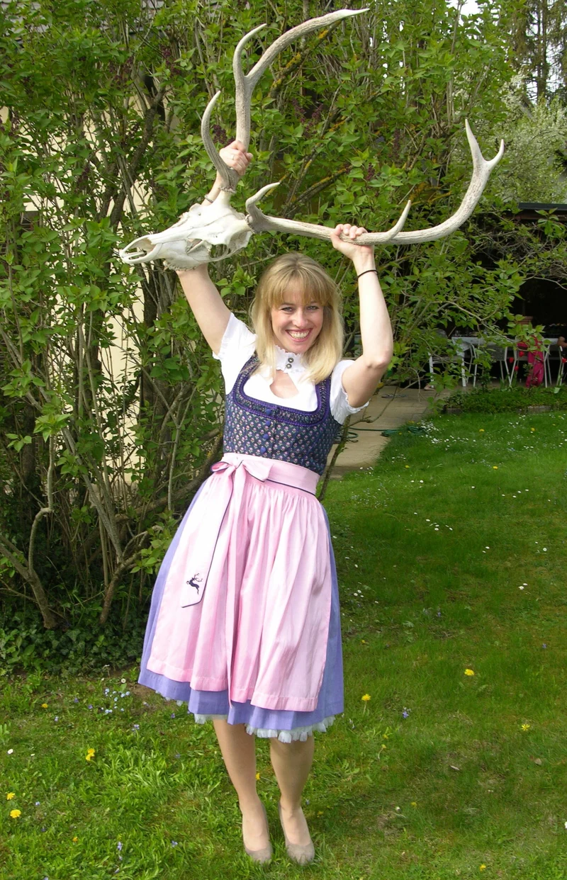 Dirndl Wiesnkönig, Thilda, blau, lila, rosa, Midi 60 cm