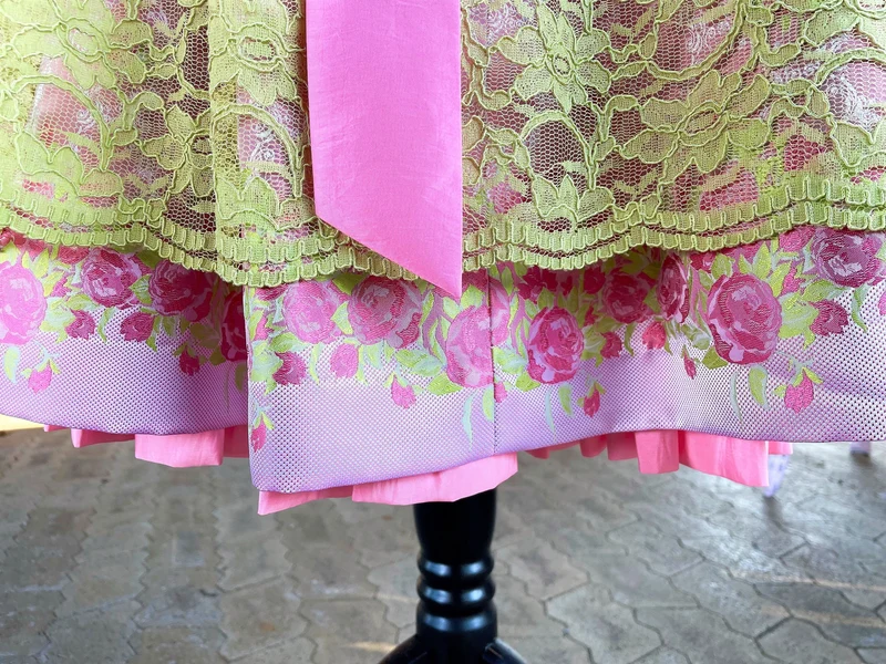 Dirndl Wiesnkönig, Carolina, pink, grün, Spitze Midi 60 cm, Gr. 40