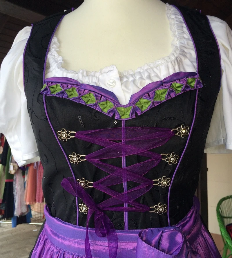 Dirndl Fuchs Trachten, schwarz, lila, Midi 70 cm