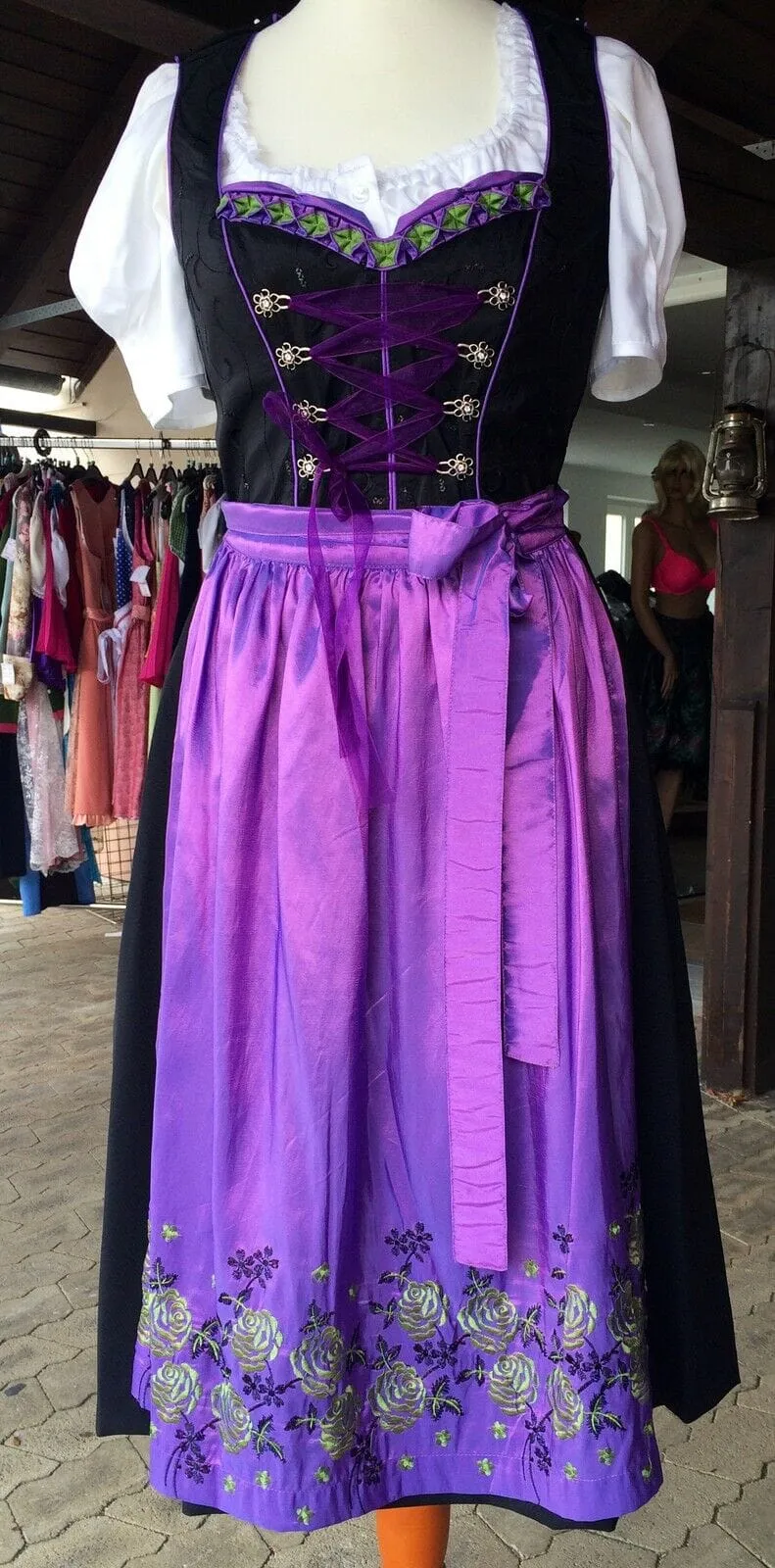 Dirndl Fuchs Trachten, schwarz, lila, Midi 70 cm