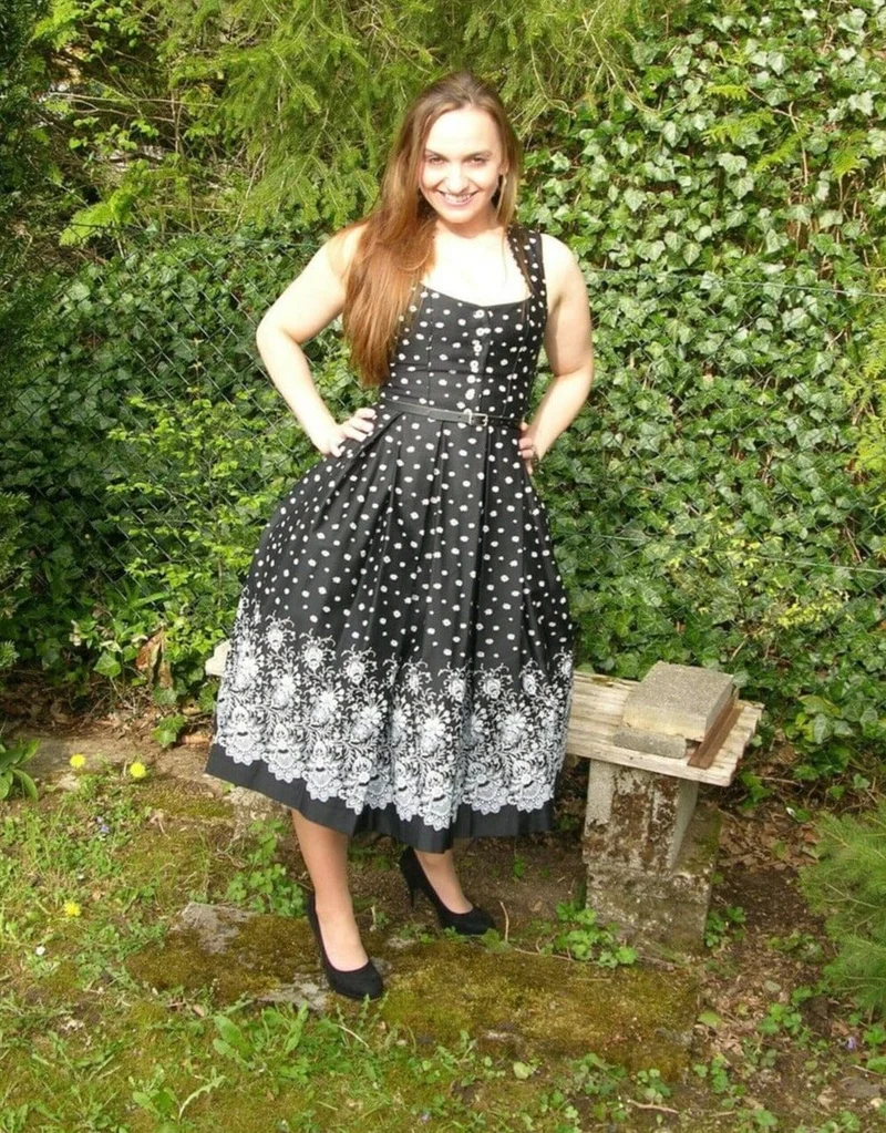 Dirndl Kleid Wenger Verena, Schneewittchen Midi 70 cm