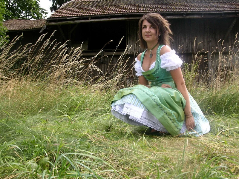 Dirndl Hammerschmid, Midi, grün/türkis kariert, 70 cm