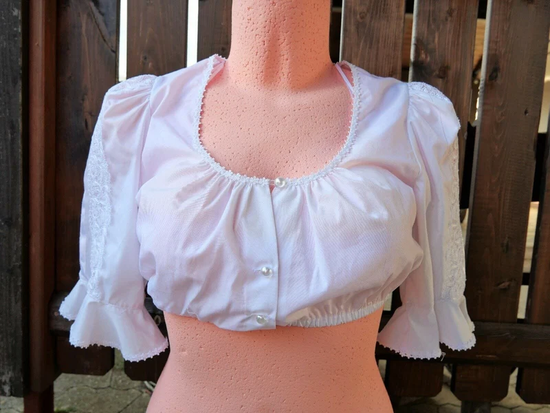 Dirndlbluse Krüger Madl, weiß, Knöpfe, Glockenärmel, Gr. 40