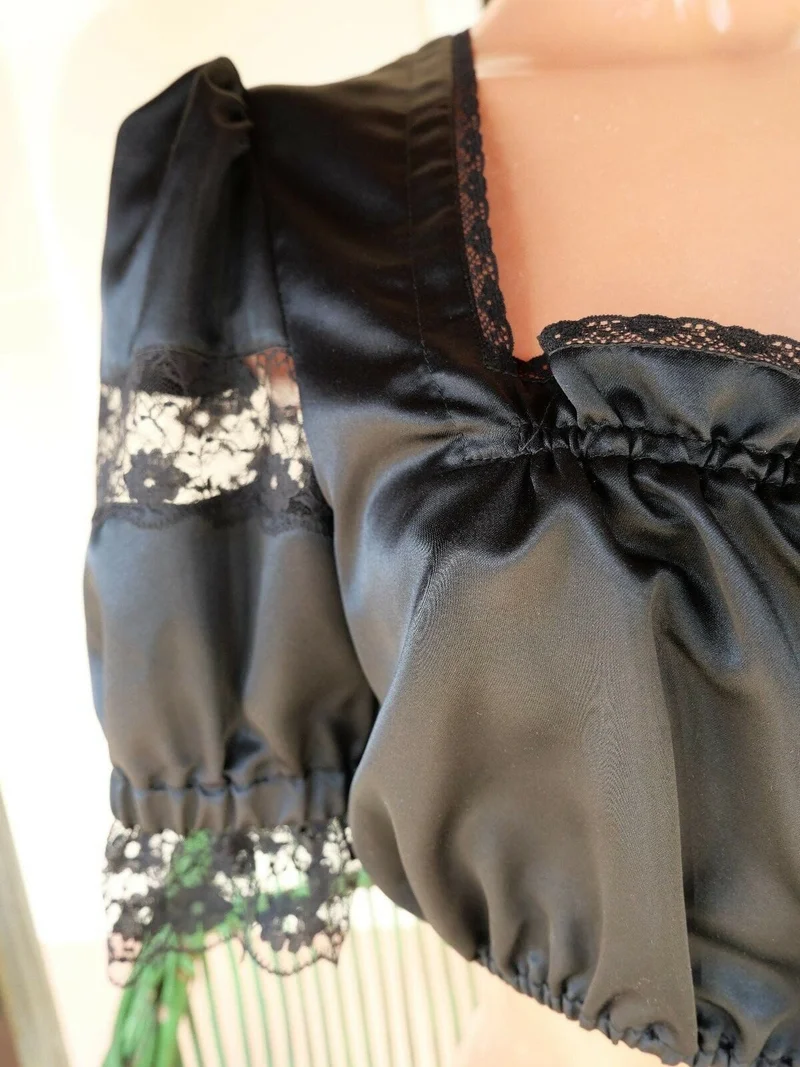 Dirndlbluse Rose Blusen, schwarz, Satin, halbarm, Spitze