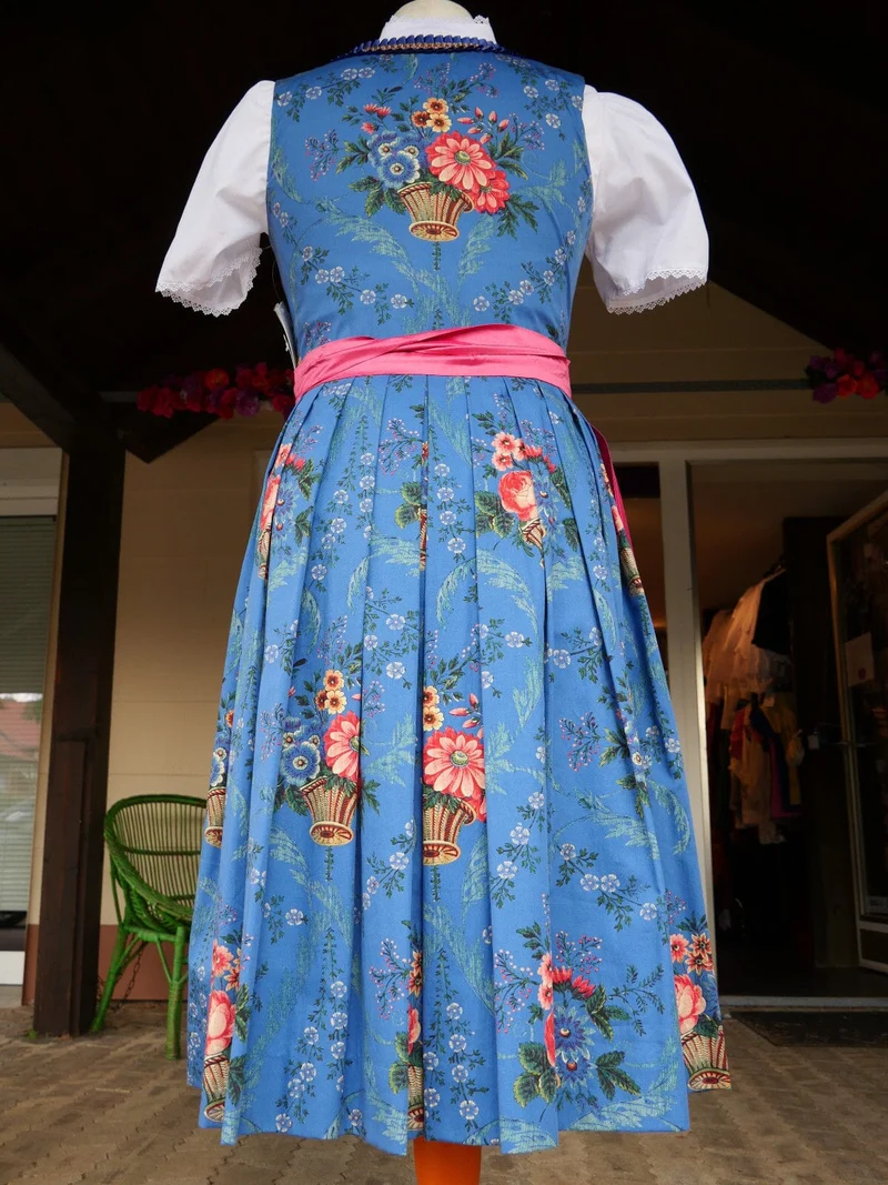 Dirndl Sportalm, Wels, blau, rosa, Seide, Midi 70 cm, Gr. 40