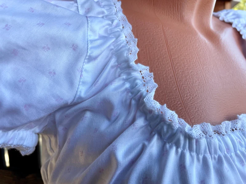 Dirndlbluse Julia Trentini, Lieselotte, weiß, Knöpfe, rosa
