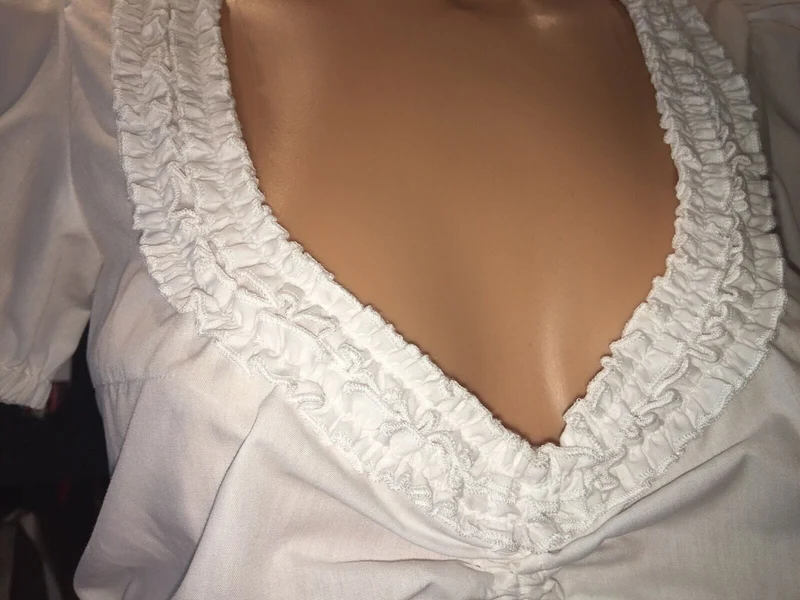 Dirndlbluse Hammerschmid, weiß, kurzarm, V-Ausschnitt, Zugband