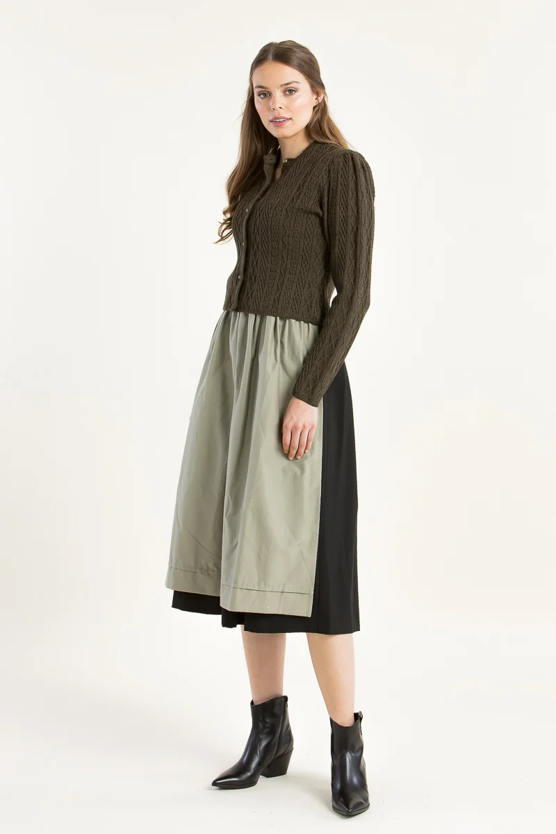 Gottseidank Strickjanker Sophia oliv