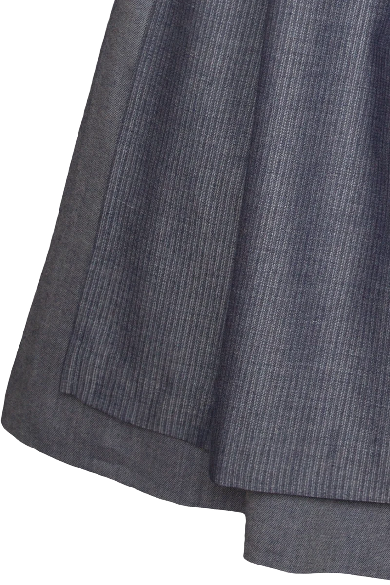 Midi-Dirndl mit eckigem Ausschnitt