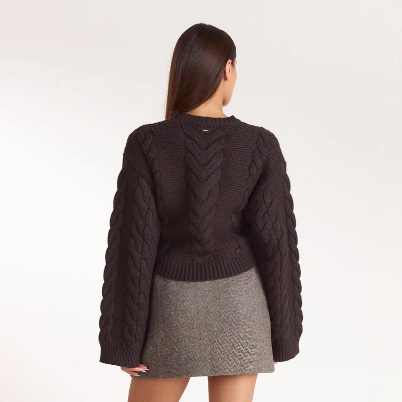Kurzer Zopfstrickpullover - Dunkle Schokolade