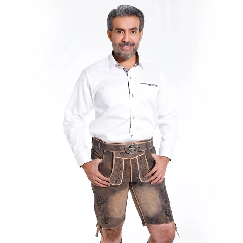 Zünftige Herren Lederhose aus Wildleder mit Hirschmotiv