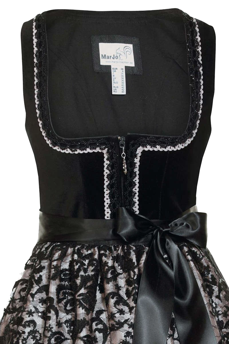 Dirndl mit Spitzenschürze