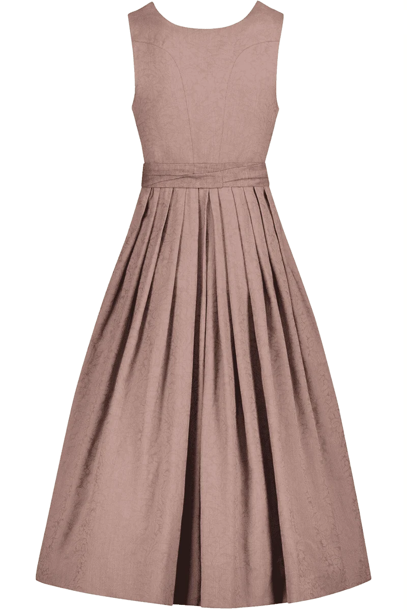 Dirndl lang mit Faltenrock und goldenen Knöpfen