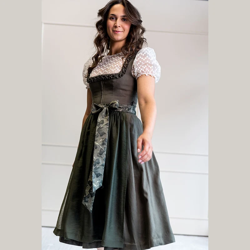 MarJo Dirndl Olive Aura Froschgoscherl 70 cm Kollektion Teresa Bauer 2026