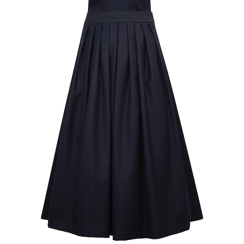 Madame Marie Dirndl Elynara Midnight Reißverschluss 75cm