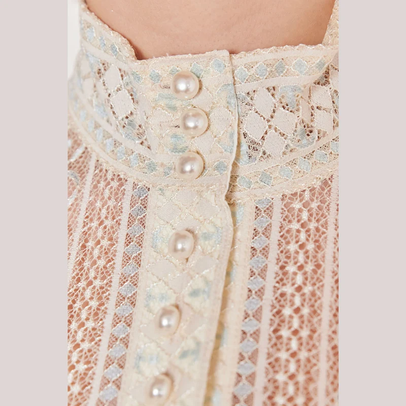 Krüger Dirndlbluse Kali Beige Perlen Knopfleiste